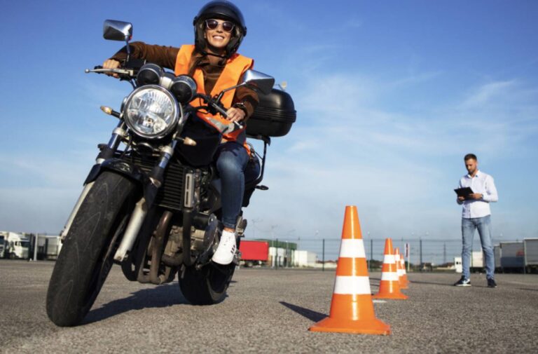 Kağıthane Motosiklet Ehliyeti: B Sınıfı Farkı